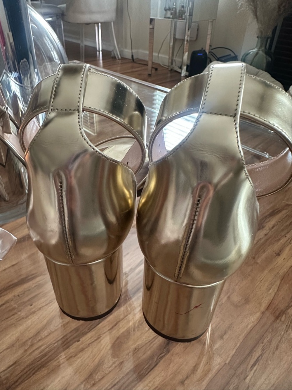 Valentino Garavani Metallic Gold Stud-Trim Block Heel Sandals - Picture 3 of 13